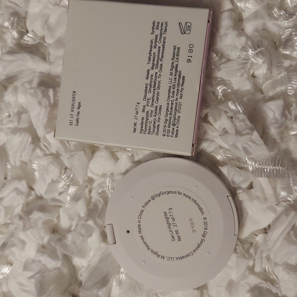 GiGi Gorgeous Get Lit Bronze Highlighter Mirrored Compact - Picture 4 of 7